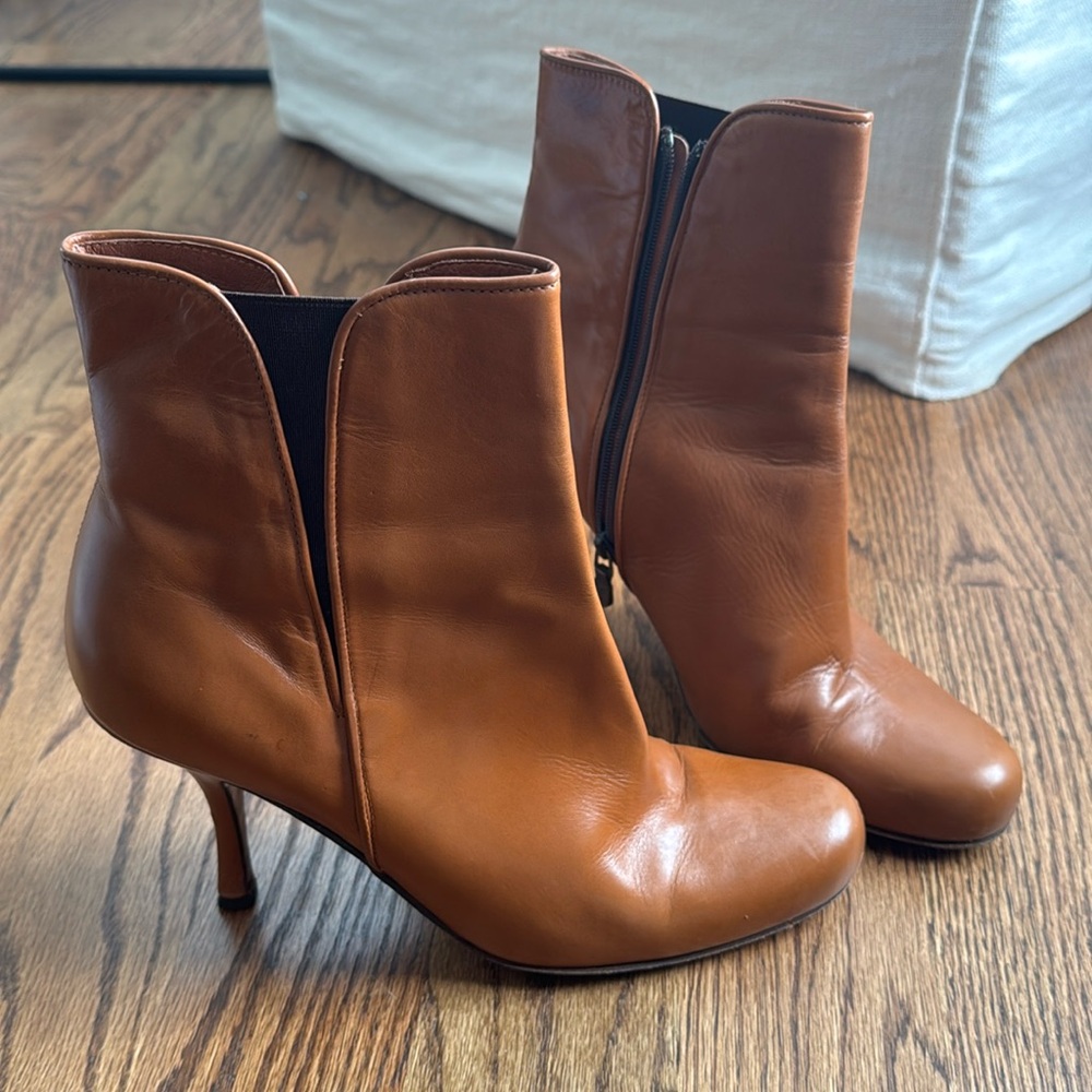 Donald Pliner boots